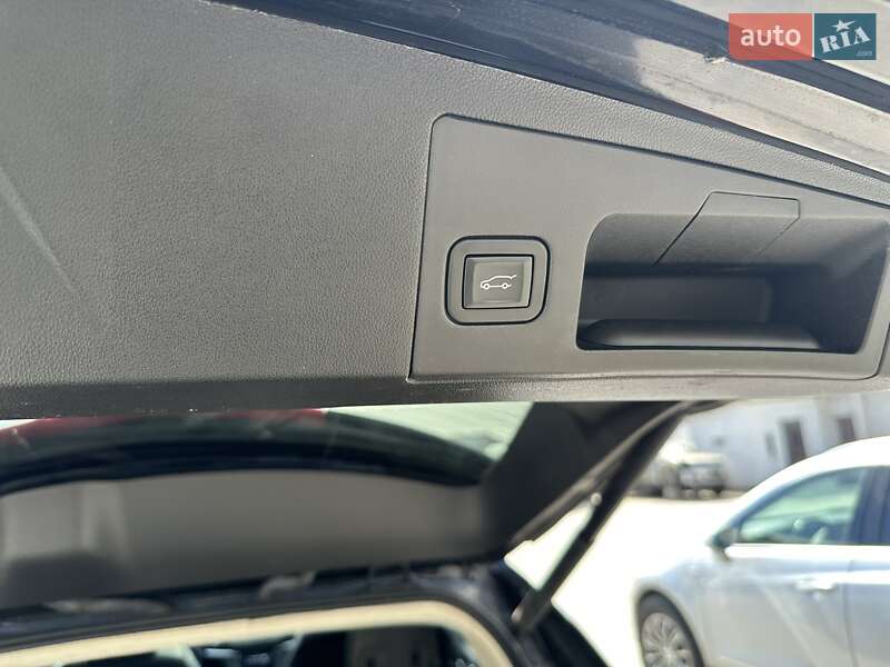 Внедорожник / Кроссовер Cadillac XT5 2016 в Киеве фото 18 Внедорожник / Кроссовер Cadillac XT5 2016 в Киеве