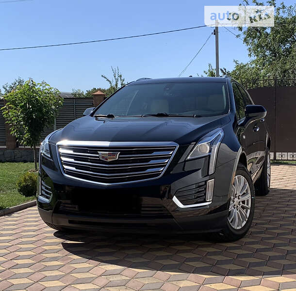 Внедорожник / Кроссовер Cadillac XT5 2018 в Кропивницком