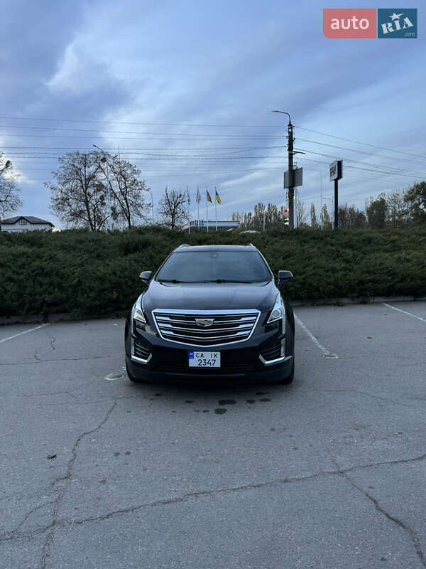 Внедорожник / Кроссовер Cadillac XT5 2017 в Умани