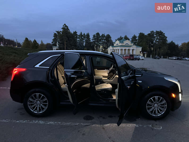 Внедорожник / Кроссовер Cadillac XT5 2017 в Умани