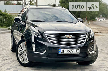 Позашляховик / Кросовер Cadillac XT5 2016 в Одесі