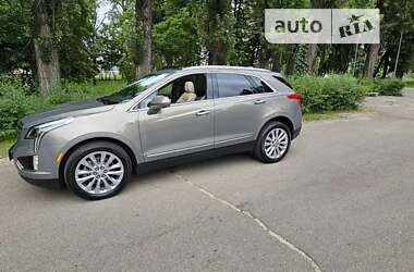 Внедорожник / Кроссовер Cadillac XT5 2018 в 