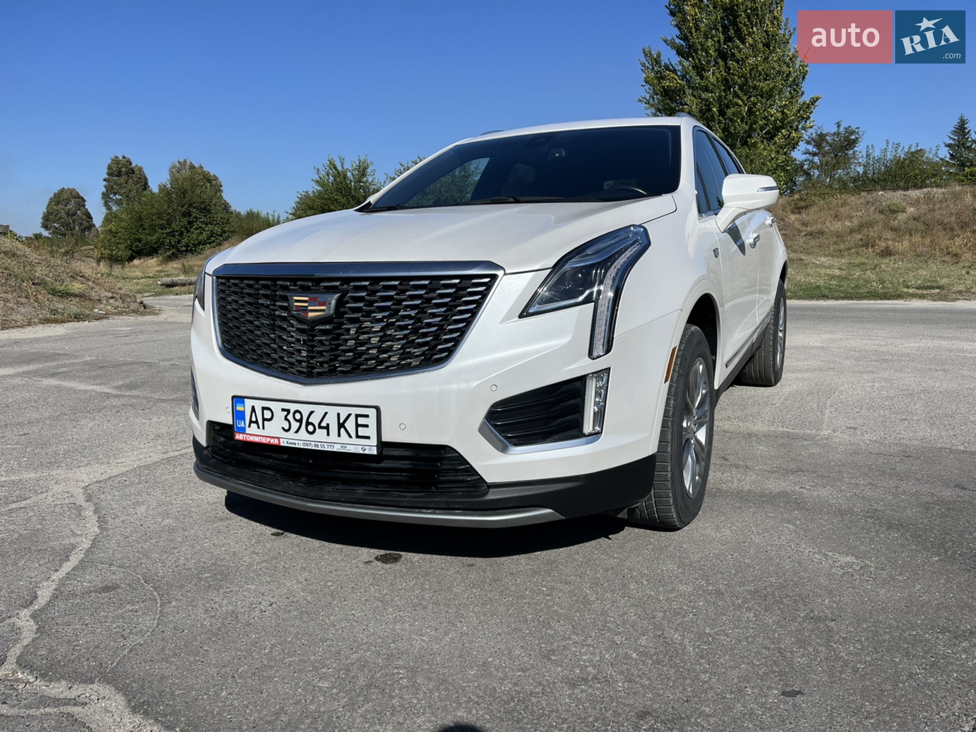 Cadillac XT5 2019 VIN 1GYKNCRS1LZ141976 фото оголошення 2 з 37
