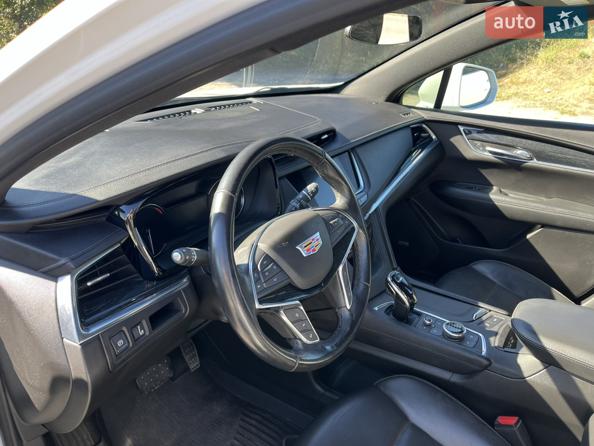 Cadillac XT5 2019 VIN 1GYKNCRS1LZ141976 фото оголошення 14 з 37