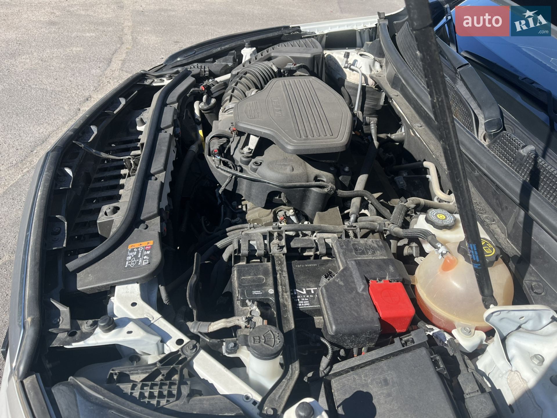Cadillac XT5 2019 VIN 1GYKNCRS1LZ141976 фото оголошення 34 з 37
