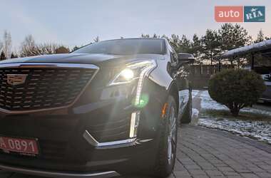 Внедорожник / Кроссовер Cadillac XT5 2021 в 
