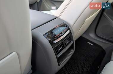 Внедорожник / Кроссовер Cadillac XT5 2021 в 