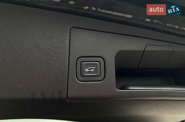 Внедорожник / Кроссовер Cadillac XT5 2019 в Львове