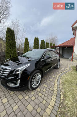 Внедорожник / Кроссовер Cadillac XT5 2016 в 