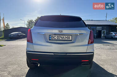 Внедорожник / Кроссовер Cadillac XT5 2018 в 