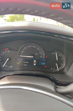 Внедорожник / Кроссовер Cadillac XT5 2018 в 
