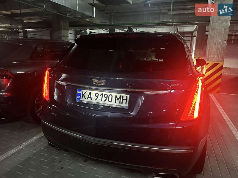 Позашляховик / Кросовер Cadillac XT5 2018 в Києві