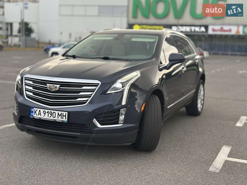 Позашляховик / Кросовер Cadillac XT5 2018 в Києві