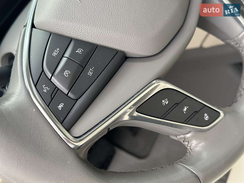 Позашляховик / Кросовер Cadillac XT5 2018 в Києві