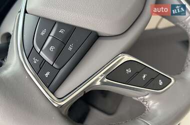 Внедорожник / Кроссовер Cadillac XT5 2018 в 