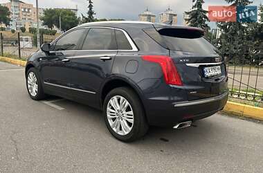 Внедорожник / Кроссовер Cadillac XT5 2018 в 