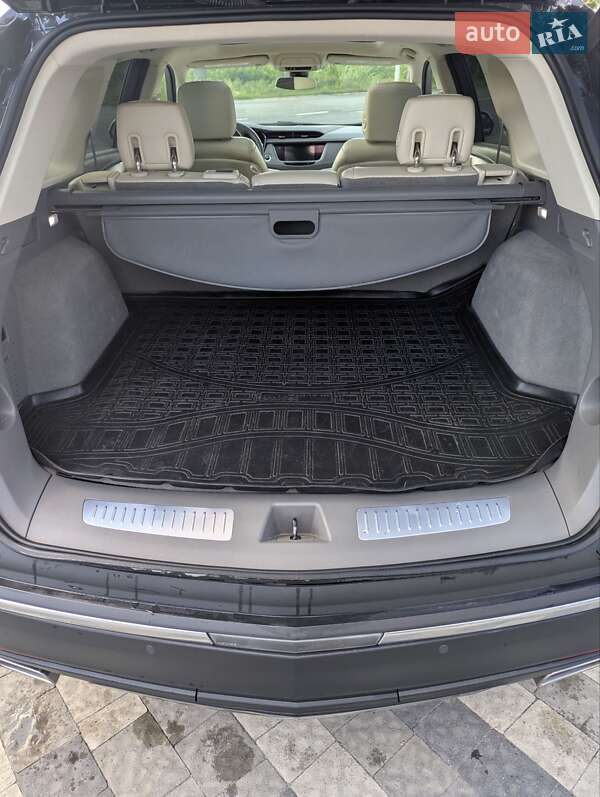 Позашляховик / Кросовер Cadillac XT5 2016 в Василькові