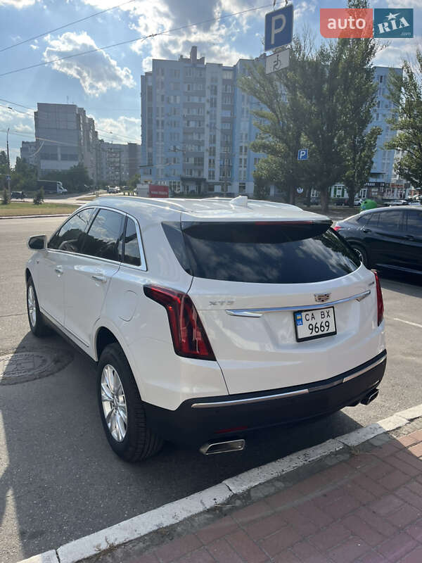 Внедорожник / Кроссовер Cadillac XT5 2019 в Черкассах