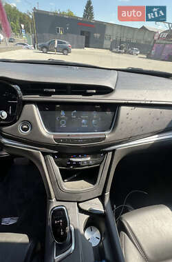 Внедорожник / Кроссовер Cadillac XT5 2019 в 