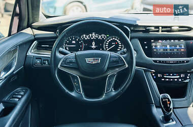 Внедорожник / Кроссовер Cadillac XT5 2017 в 