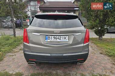 Внедорожник / Кроссовер Cadillac XT5 2019 в 