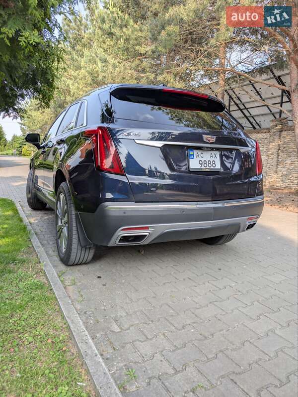 Внедорожник / Кроссовер Cadillac XT5 2021 в Луцке