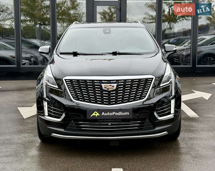 Внедорожник / Кроссовер Cadillac XT5 2021 в Киеве