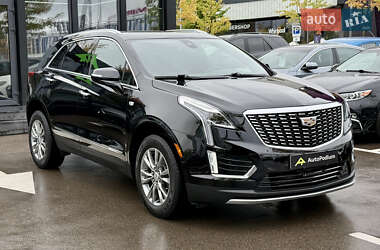 Внедорожник / Кроссовер Cadillac XT5 2021 в 