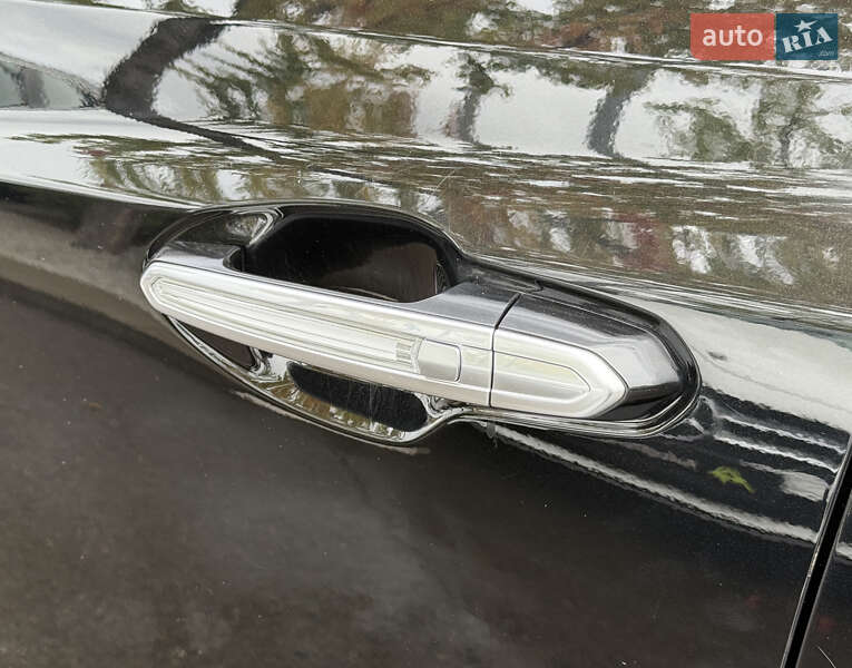 Внедорожник / Кроссовер Cadillac XT5 2021 в Киеве