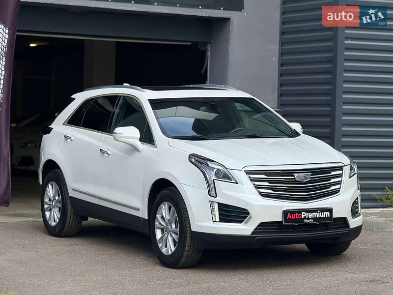 Внедорожник / Кроссовер Cadillac XT5 2021 в Харькове