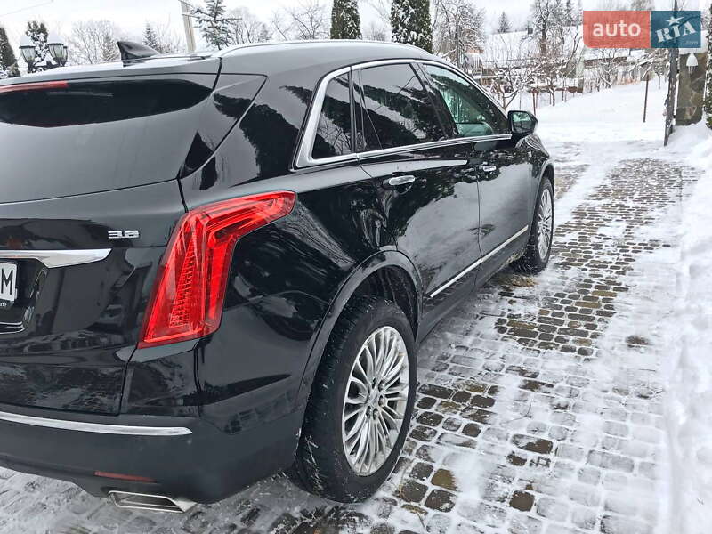 Внедорожник / Кроссовер Cadillac XT5 2016 в Коломые