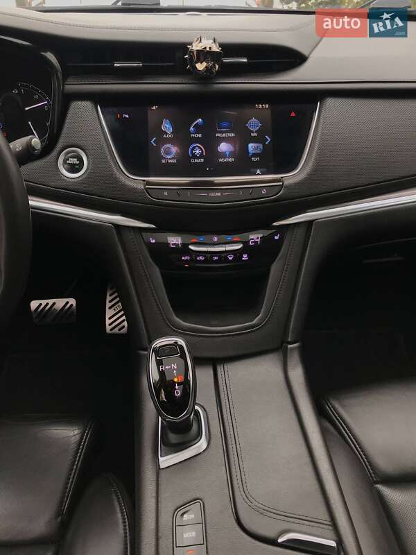 Внедорожник / Кроссовер Cadillac XT5 2016 в Коломые