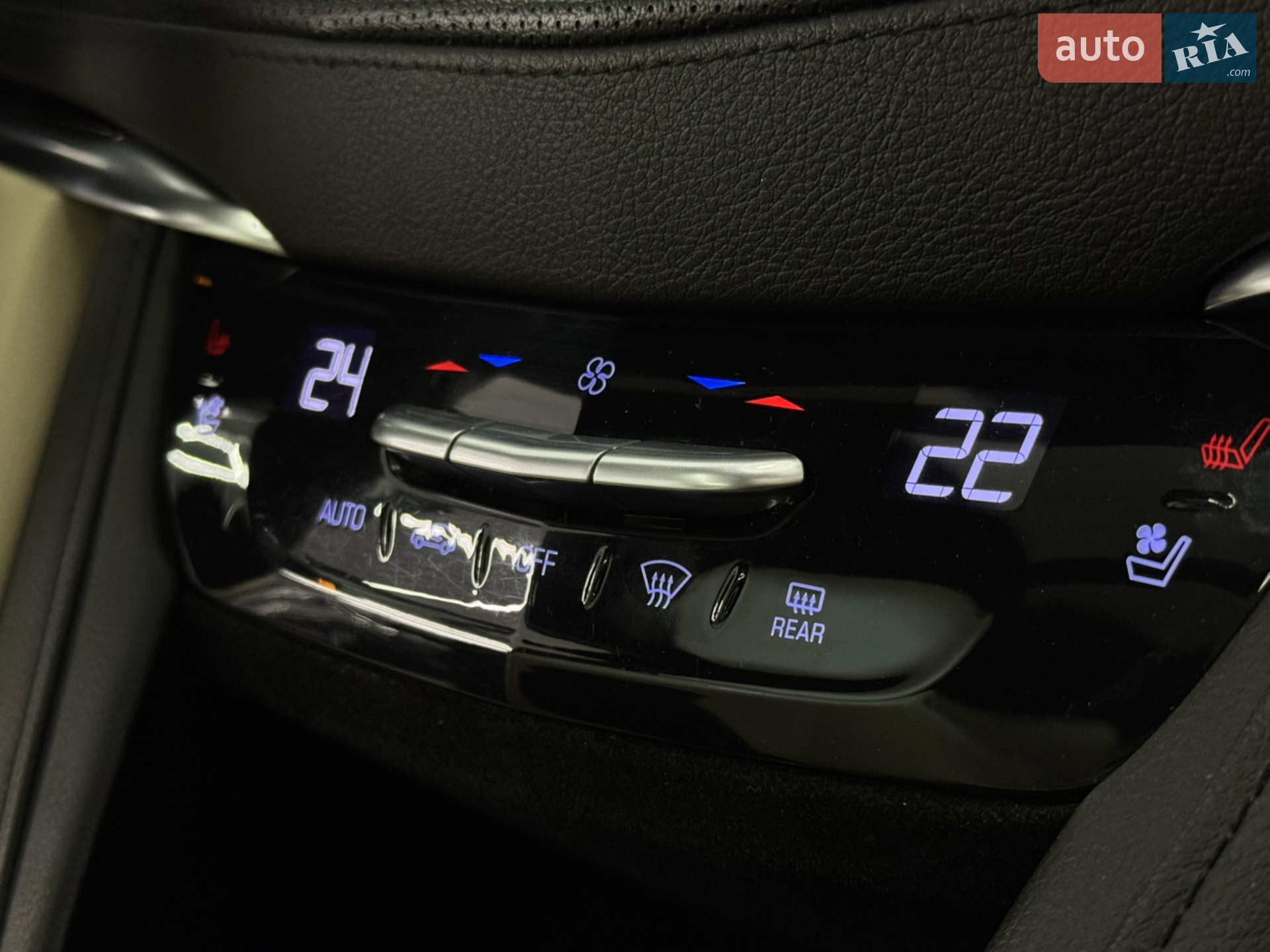 2017 Cadillac XT5 - мініатюра 31