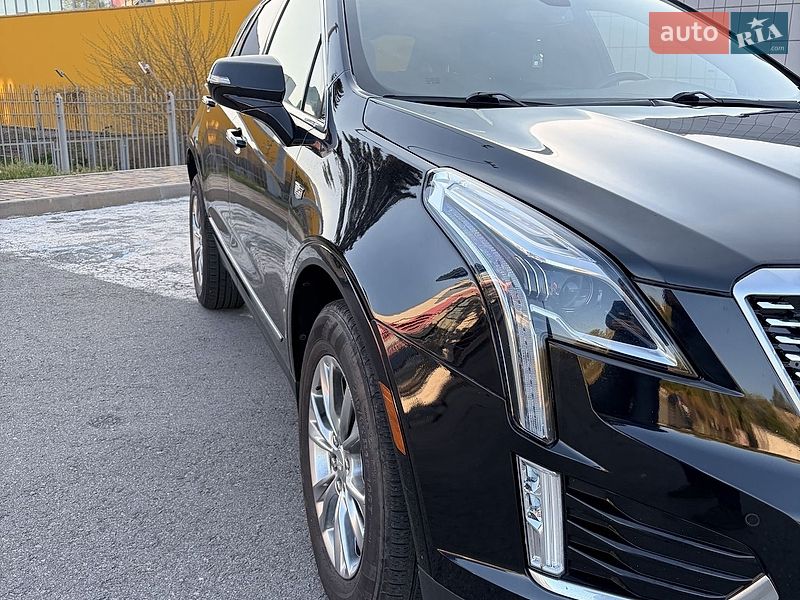Внедорожник / Кроссовер Cadillac XT5 2019 в Запорожье