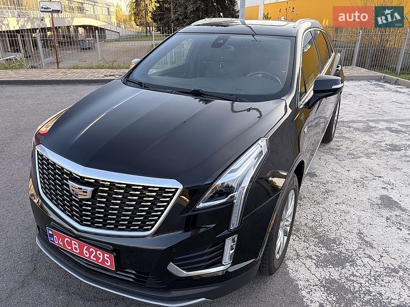 Внедорожник / Кроссовер Cadillac XT5 2019 в Запорожье