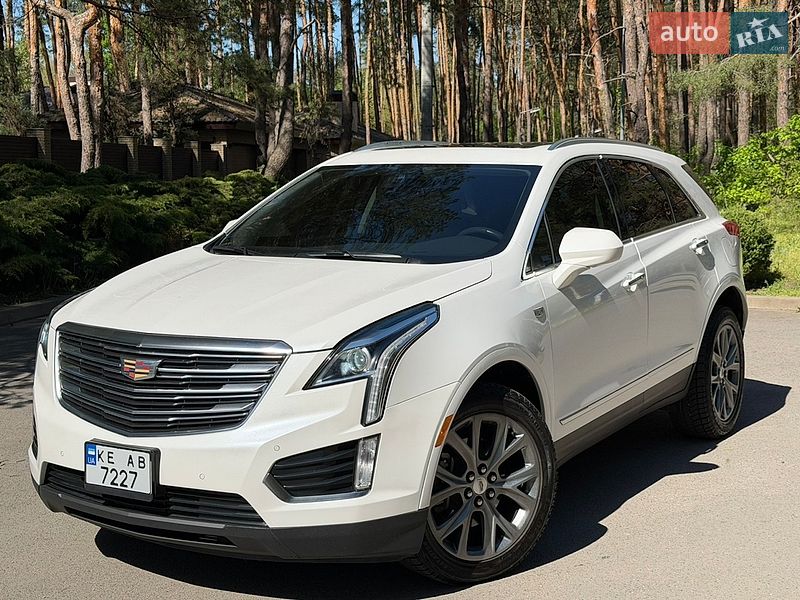 Внедорожник / Кроссовер Cadillac XT5 2018 в Новомосковске