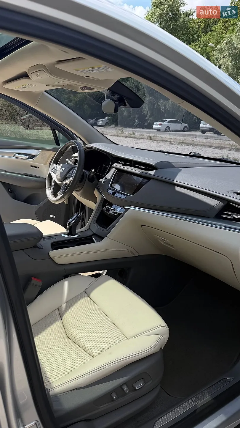 2019 Cadillac XT5 - мініатюра 5