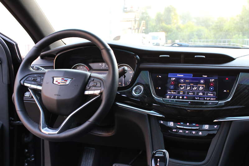 Позашляховик / Кросовер Cadillac XT6 2020 в Києві