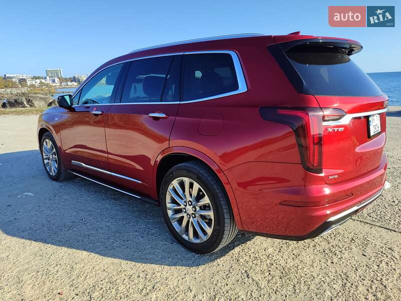 Внедорожник / Кроссовер Cadillac XT6 2020 в Измаиле