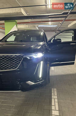 Позашляховик / Кросовер Cadillac XT6 2021 в 