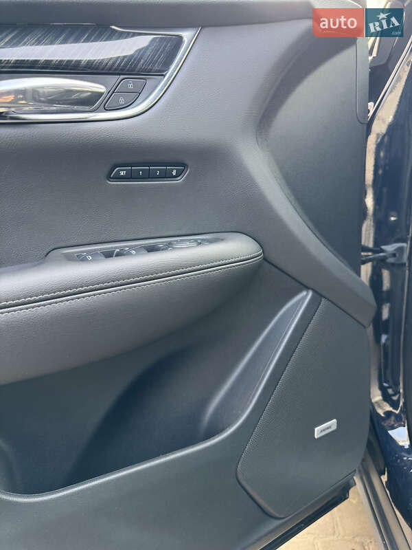 Внедорожник / Кроссовер Cadillac XT6 2021 в Львове