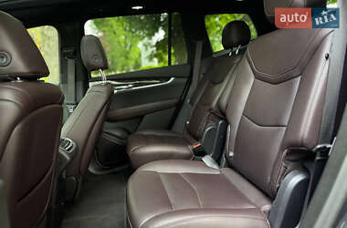 Внедорожник / Кроссовер Cadillac XT6 2021 в 