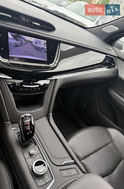 Внедорожник / Кроссовер Cadillac XT6 2020 в 