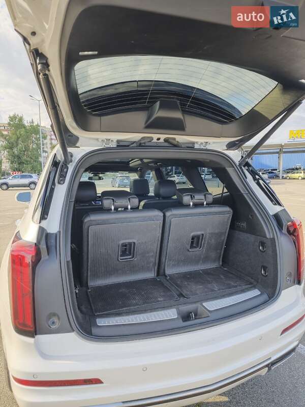 Внедорожник / Кроссовер Cadillac XT6 2019 в Киеве