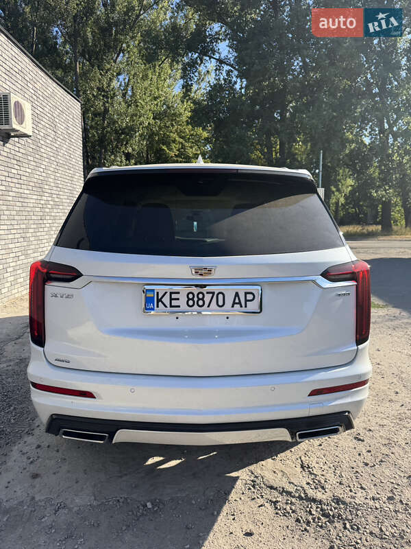 Универсал Cadillac XT6 2022 в Днепре