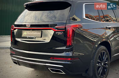 Позашляховик / Кросовер Cadillac XT6 2021 в 