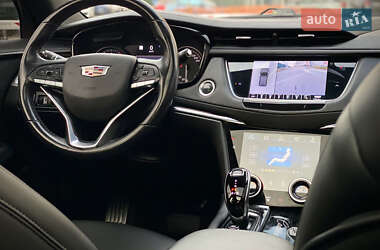 Позашляховик / Кросовер Cadillac XT6 2021 в 