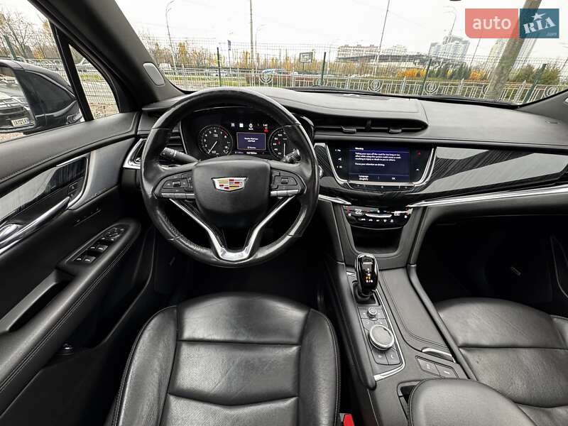 Внедорожник / Кроссовер Cadillac XT6 2019 в Киеве