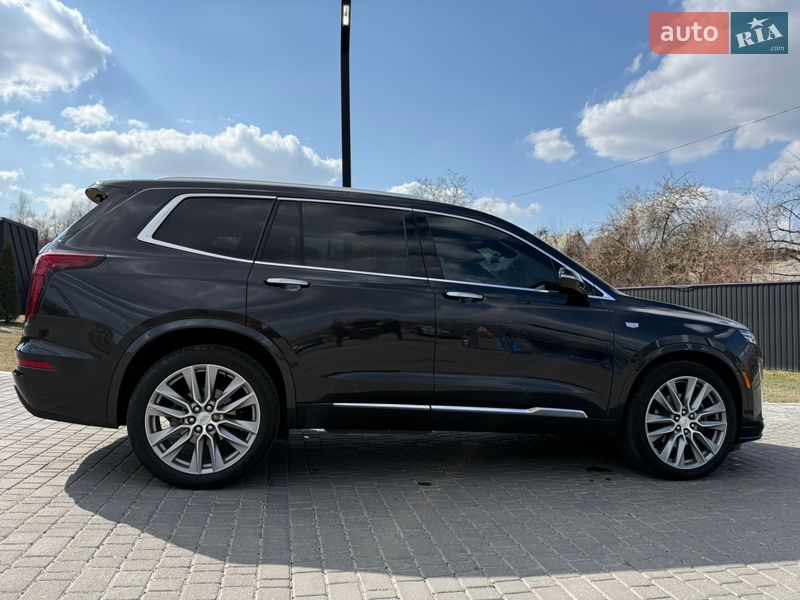 Внедорожник / Кроссовер Cadillac XT6 2019 в Киеве