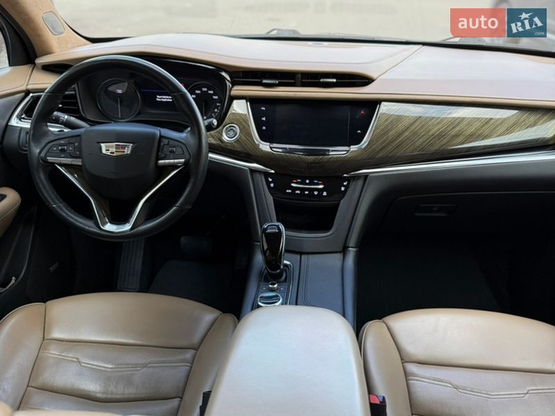Внедорожник / Кроссовер Cadillac XT6 2019 в Киеве